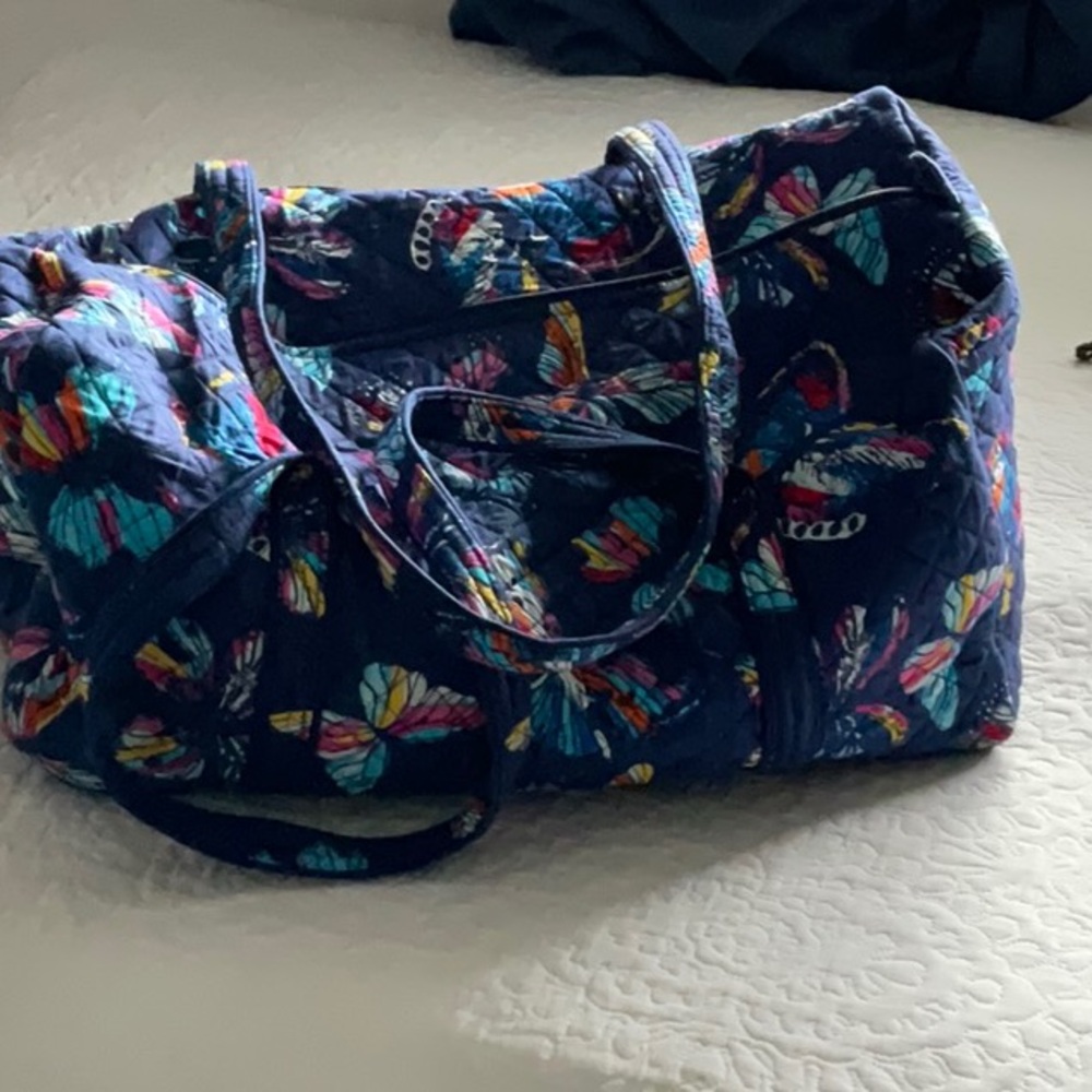 Vera Bradley knock off  Blue Travel Bag Quilted Floral.